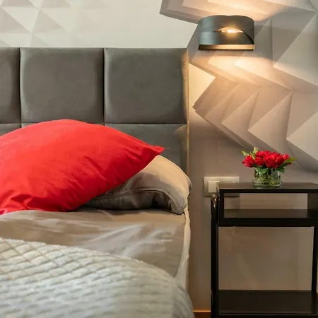 Industrial City Centre By Apart Service Apartment Krakau